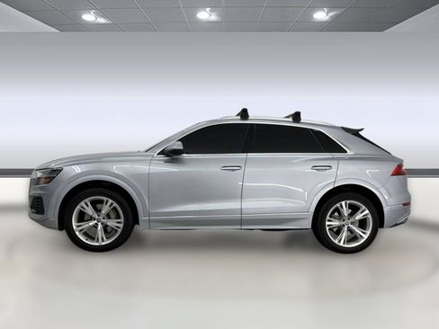 Used 2020 Audi Q8 Prestige w/ Prestige Package AWD/4WD image 2