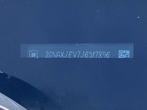 Used 2018 Chevrolet Equinox LT image 34