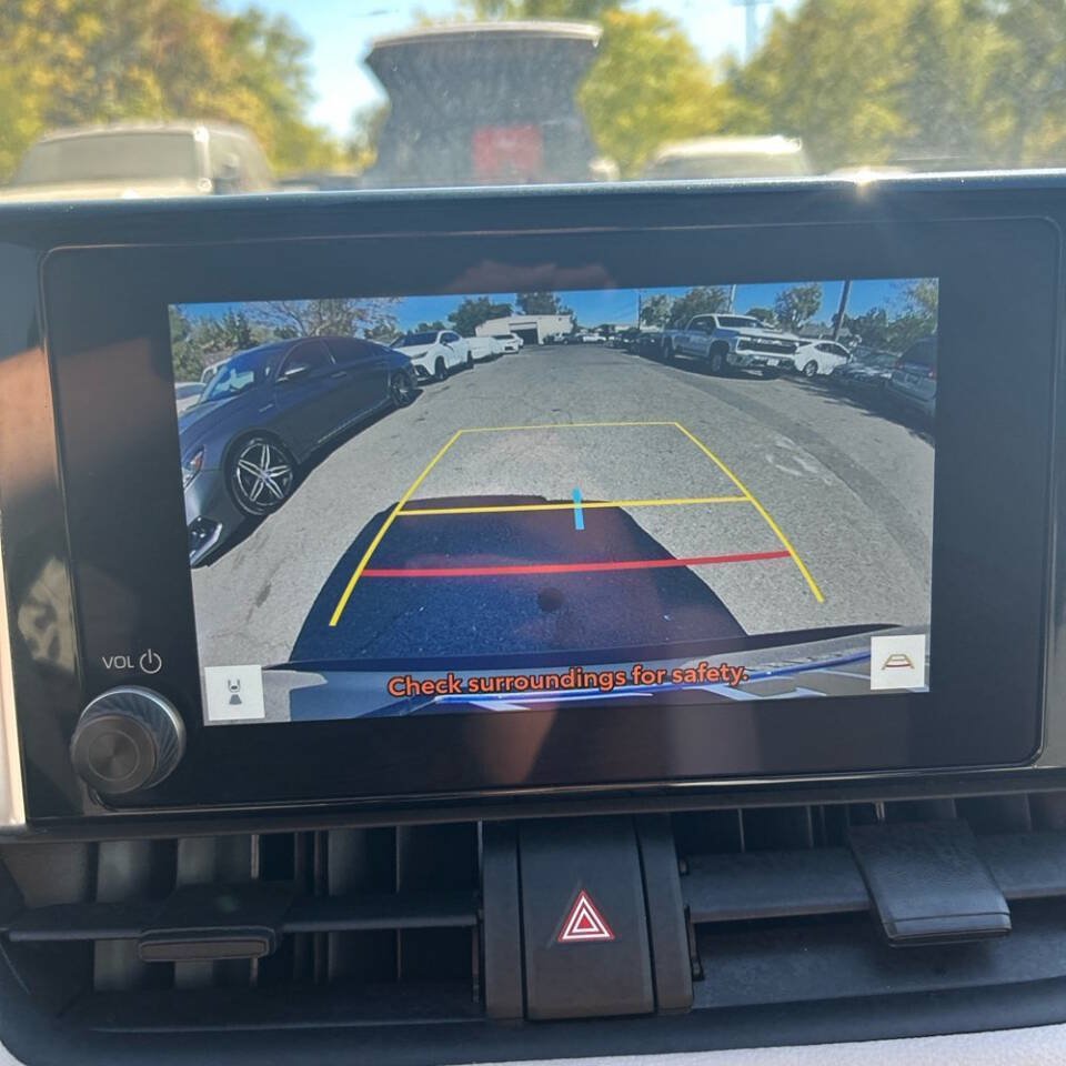 Used 2025 Toyota RAV4 XLE w/ Convenience Package FWD image 42