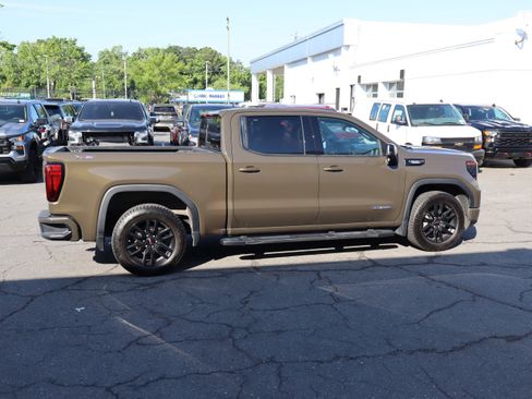 Used 2023 GMC Sierra 1500 Elevation w/ Elevation Premium Package AWD/4WD image 11