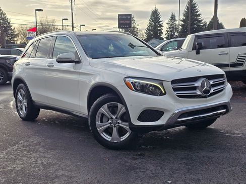 Used 2017 Mercedes-Benz GLC 300 4MATIC image 37