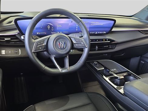 Used 2025 Buick Enclave Sport Touring image 17