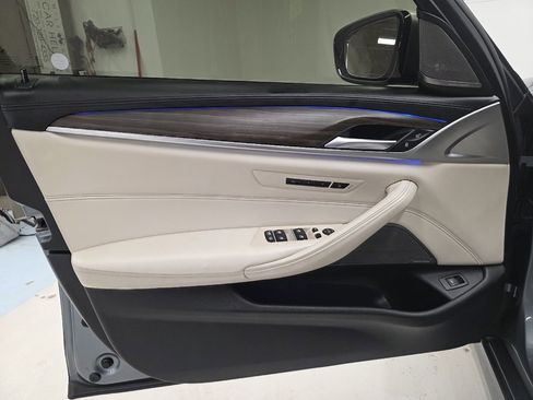 Used 2018 BMW M550i xDrive image 18