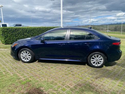 Used 2025 Toyota Corolla LE image 4