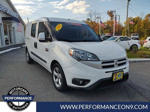 Used 2018 RAM ProMaster City SLT image 1