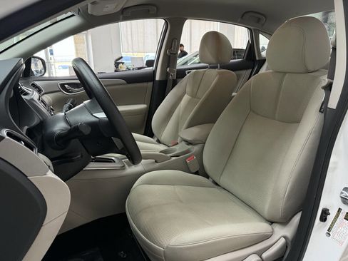 Used 2015 Nissan Sentra S image 13