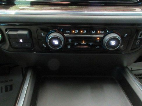 Used 2024 Chevrolet Silverado 2500 LT image 22