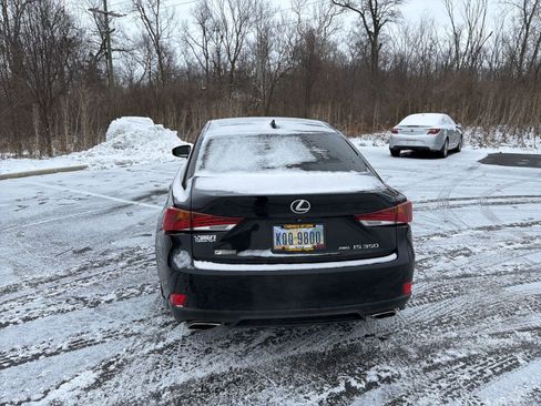 Used 2019 Lexus IS 350 AWD image 5