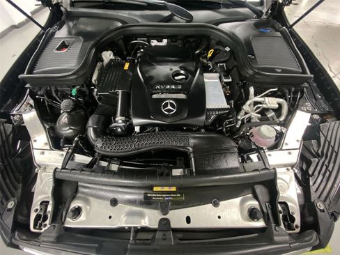 Used 2019 Mercedes-Benz GLC 350e GLC 350e image 22