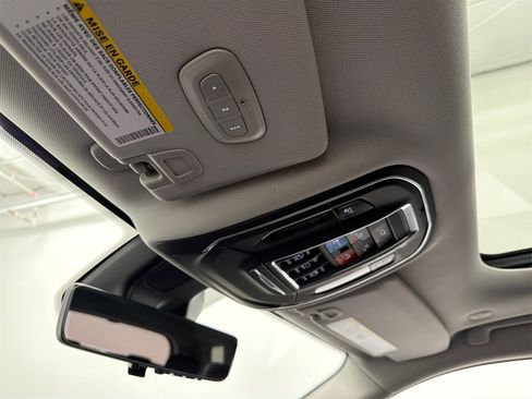 Used 2022 Jeep Grand Cherokee L Limited w/ Luxury Tech Group II image 33