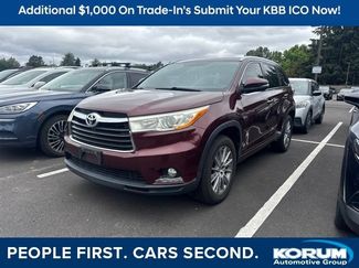 Used 2016 Toyota Highlander Limited FWD video 1