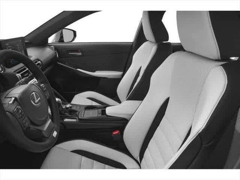 Used 2021 Lexus IS 350 F Sport RWD image 9