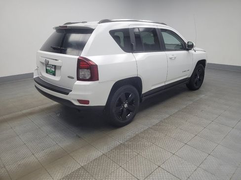 Used 2014 Jeep Compass Latitude AWD/4WD image 9