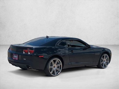 Used 2011 Chevrolet Camaro LT w/ RS Package RWD image 5