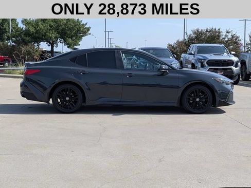 Used 2025 Toyota Camry SE w/ Convenience Package FWD image 4