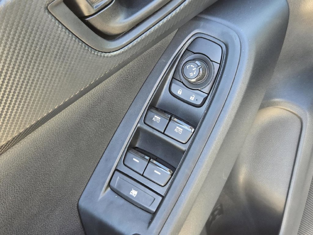 Certified 2025 Subaru Crosstrek 2.5i Premium AWD/4WD image 18