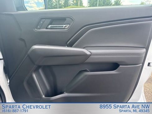 Used 2023 Chevrolet Colorado LT w/ LT Convenience Package III AWD/4WD image 27
