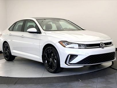 New 2025 Volkswagen Jetta SE