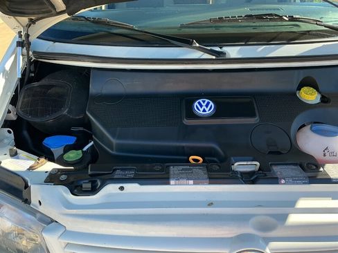 Used 2002 Volkswagen Eurovan MV image 40