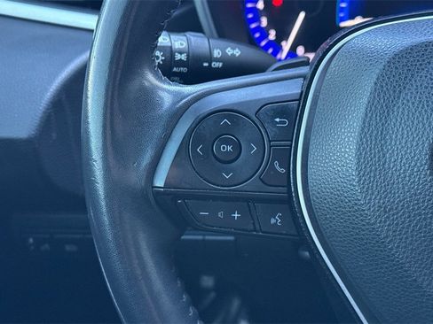 Used 2020 Toyota Corolla XSE image 29