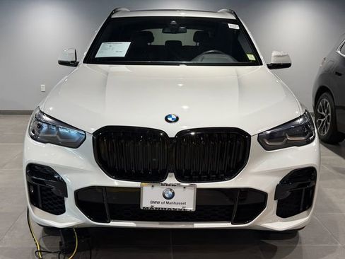 Certified 2023 BMW X5 xDrive40i w/ M Sport Package AWD/4WD image 2