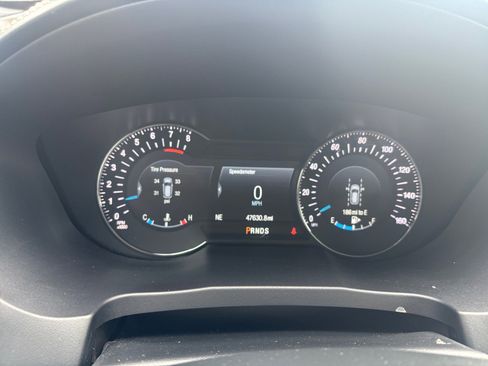 Used 2019 Ford Explorer Platinum image 18