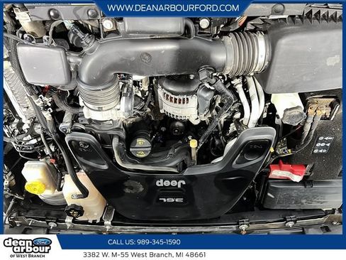 Used 2019 Jeep Wrangler Unlimited Sahara w/ Advanced Safety Group AWD/4WD image 8