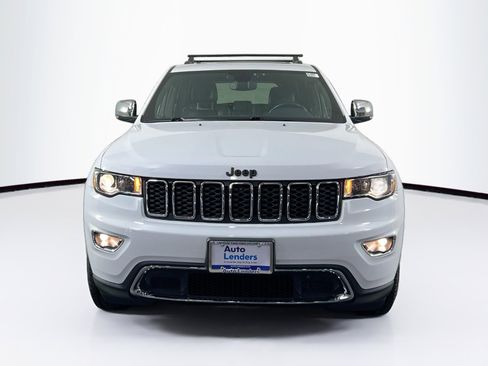 Used 2022 Jeep Grand Cherokee Limited w/ Trailer Tow Group IV image 2