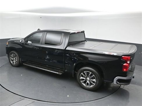 Used 2023 Chevrolet Silverado 1500 LT image 44