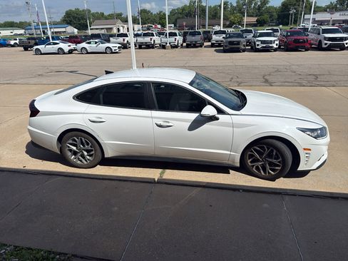 Used 2023 Hyundai Sonata SEL FWD image 5