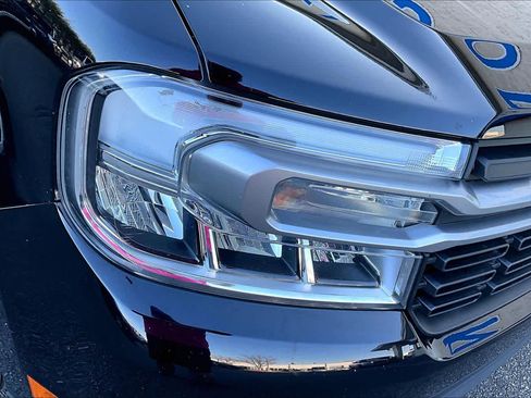 Used 2023 Ford Maverick Lariat w/ Lariat Luxury Package image 27