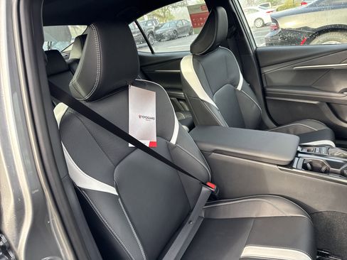 New 2025 Toyota Camry SE FWD image 32