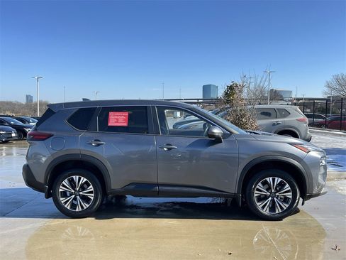 Certified 2023 Nissan Rogue SV image 3