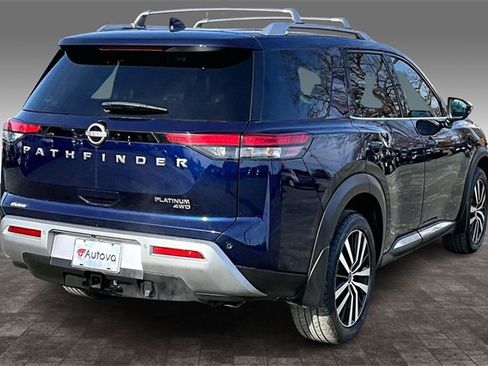 Used 2023 Nissan Pathfinder Platinum image 6