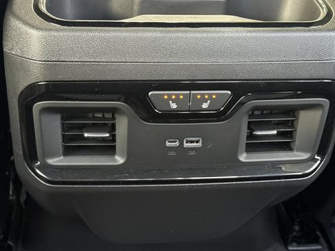 Used 2026 Chevrolet Silverado 1500 ZR2 AWD/4WD image 40