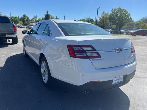 Used 2017 Ford Taurus SEL image 5