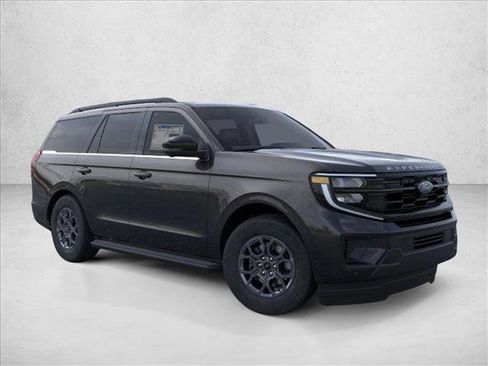 New 2026 Ford Expedition Active image 7
