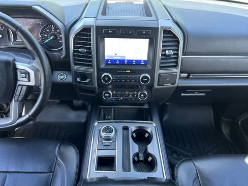 Used 2021 Ford Expedition XLT RWD image 12