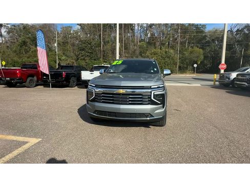 Certified 2025 Chevrolet Suburban Premier image 7