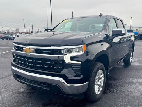 Used 2023 Chevrolet Silverado 1500 LT image 3