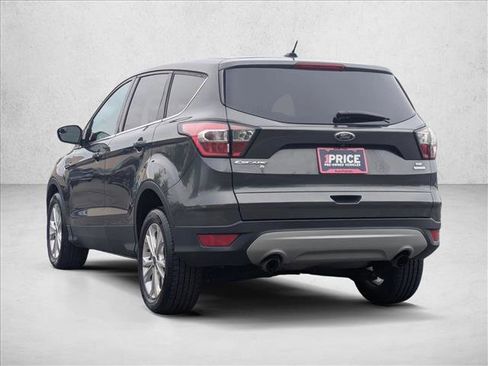 Used 2017 Ford Escape SE FWD image 8