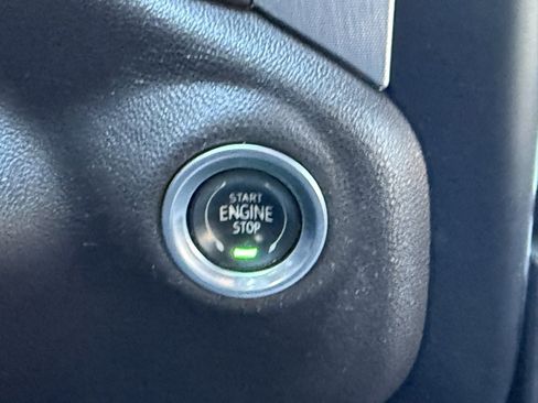 Used 2021 GMC Sierra 1500 SLE w/ X31 Off-Road Package image 19