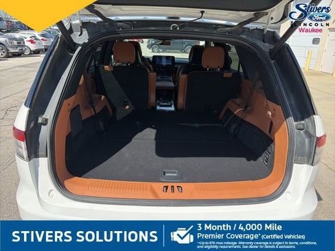 Used 2025 Lincoln Aviator Black Label image 9