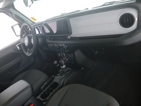 Used 2026 Jeep Wrangler Unlimited Sport AWD/4WD image 28