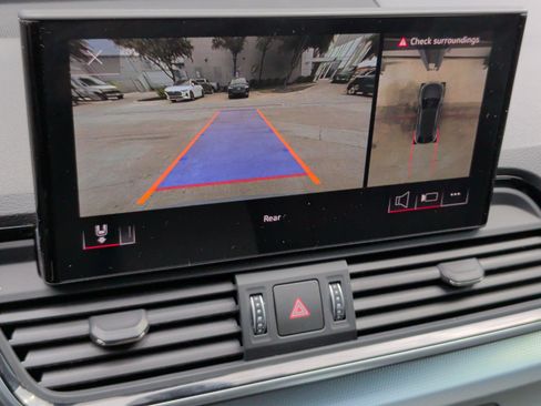 Certified 2025 Audi Q5 2.0T Premium Plus image 21