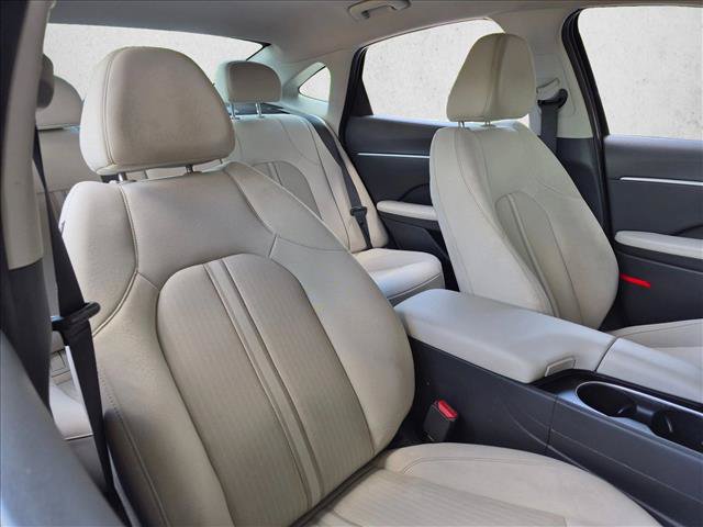 Used 2025 Hyundai Sonata SEL FWD image 19