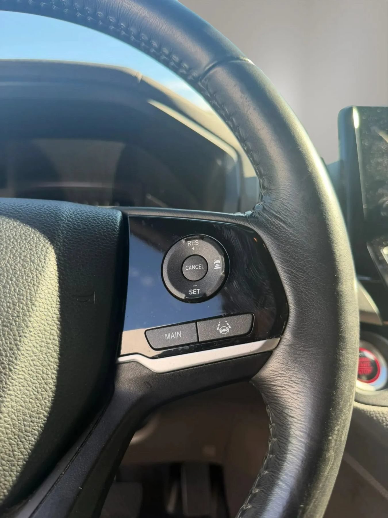 Used 2018 Honda Odyssey Touring image 13