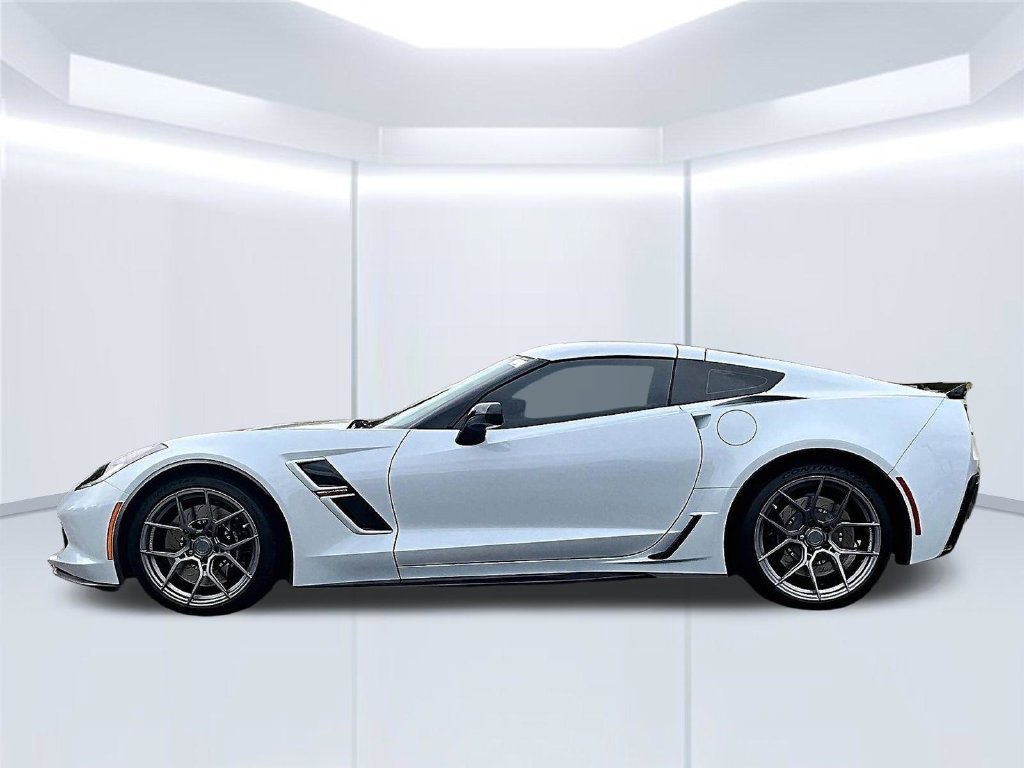 Used 2019 Chevrolet Corvette Grand Sport w/ Grand Sport Heritage Package RWD image 33
