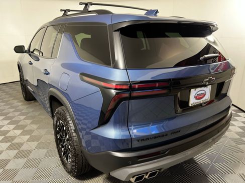 Used 2025 Chevrolet Traverse Z71 image 7