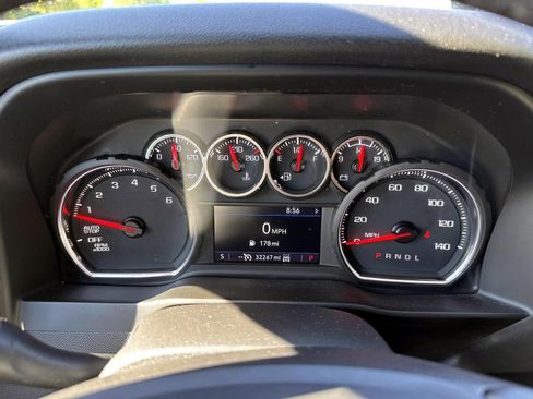 Used 2021 Chevrolet Silverado 1500 LT Trail Boss w/ Convenience Package II AWD/4WD image 20